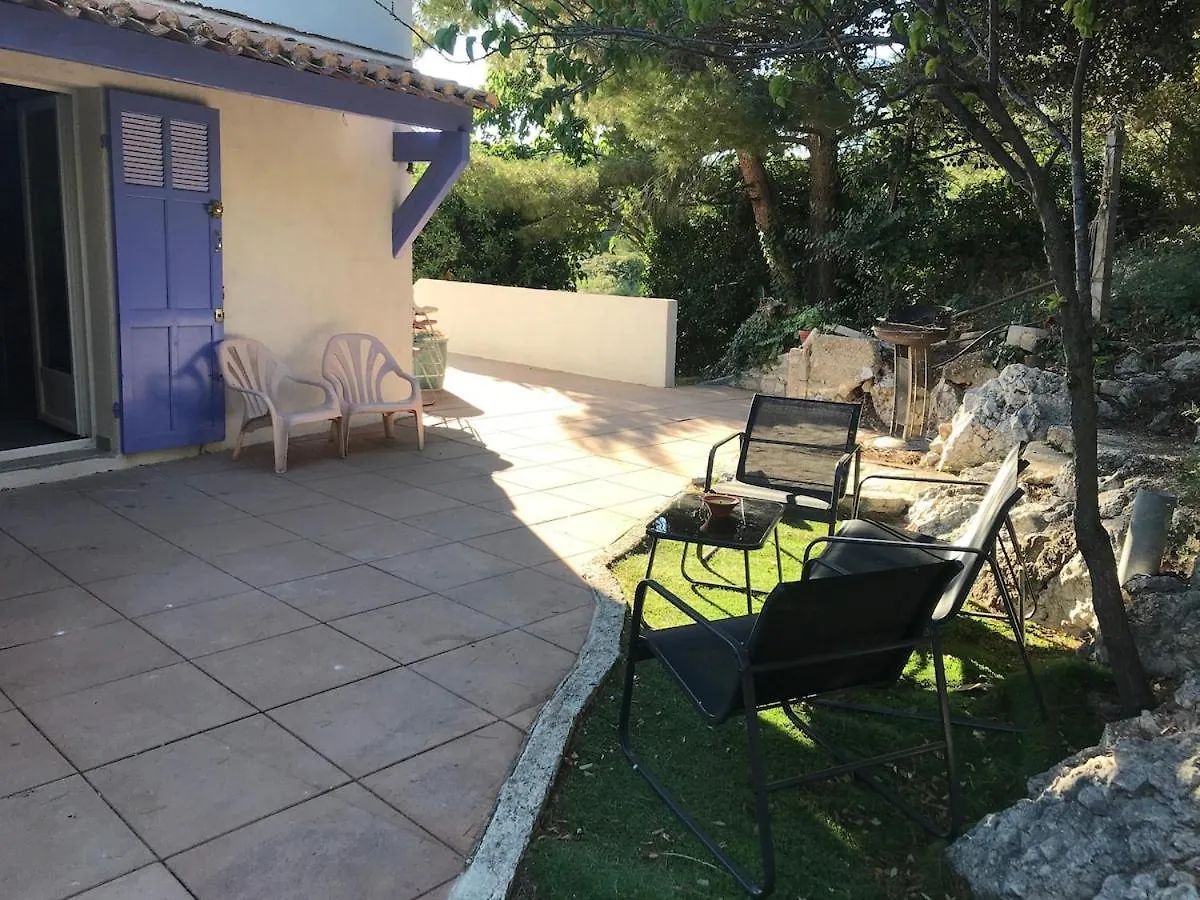 Joli Studio Proche De La Mer A La Couronne Martigues